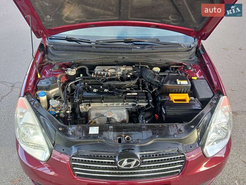 Седан Hyundai Accent 2006 в Дніпрі