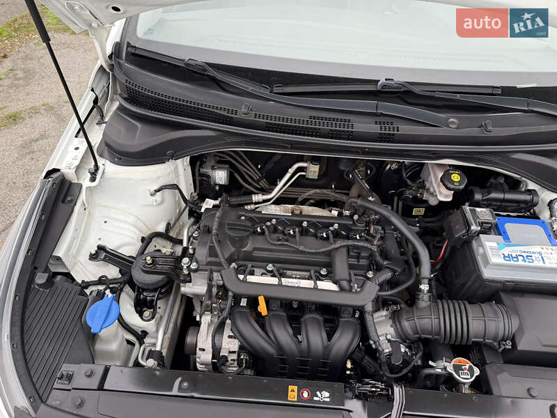 Седан Hyundai Accent 2017 в Дніпрі фото 34 Седан Hyundai Accent 2017 в Дніпрі