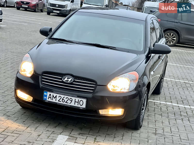 Седан Hyundai Accent 2008 в Житомире
