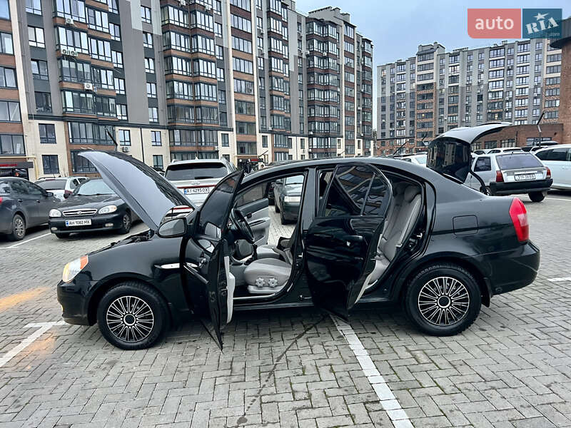 Седан Hyundai Accent 2008 в Житомире