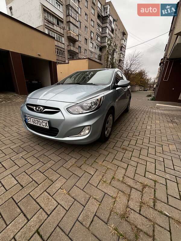 Седан Hyundai Accent 2012 в Николаеве фото 3 Седан Hyundai Accent 2012 в Николаеве