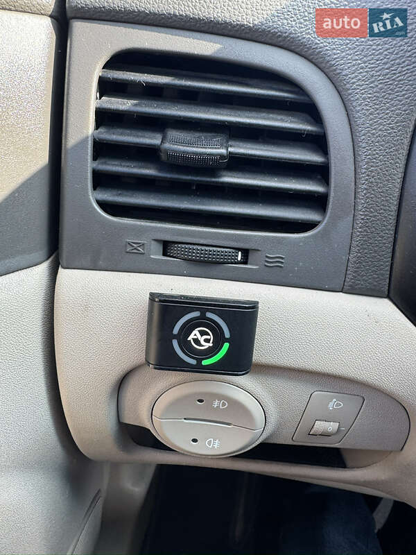 Седан Hyundai Accent 2008 в Ровно