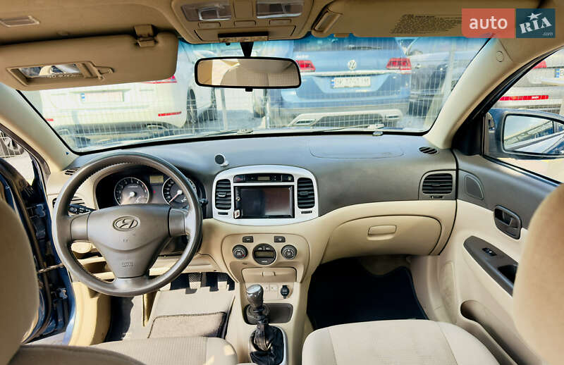 Седан Hyundai Accent 2008 в Ровно