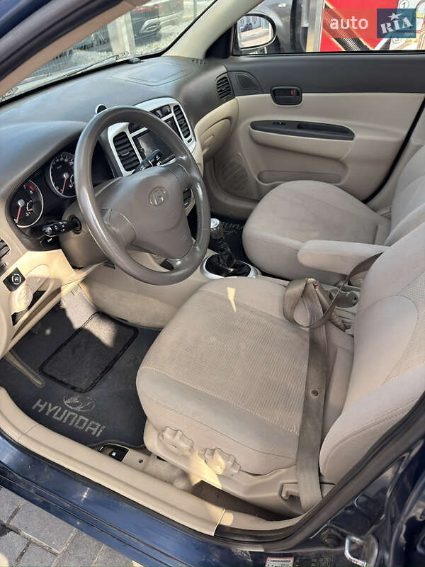 Седан Hyundai Accent 2008 в Ровно