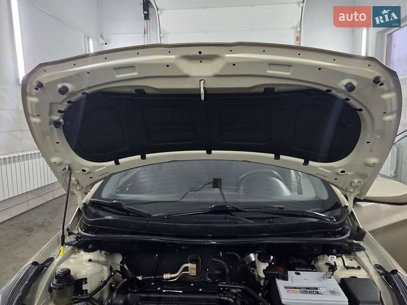 Седан Hyundai Accent 2012 в Краснограде фото 25 Седан Hyundai Accent 2012 в Краснограде