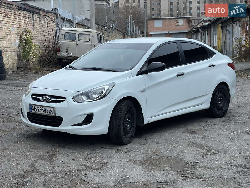 Седан Hyundai Accent 2011 в Киеве фото 14 Седан Hyundai Accent 2011 в Киеве