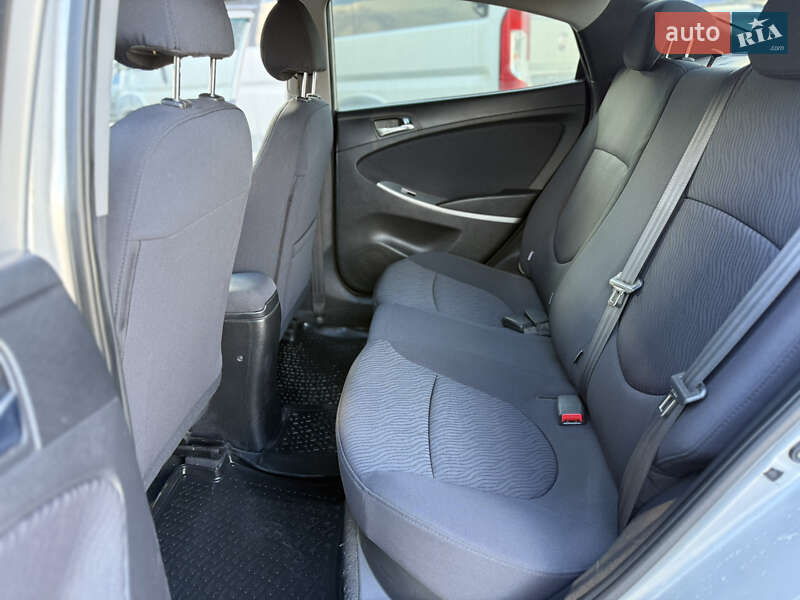 Седан Hyundai Accent 2011 в Тернополе фото 30 Седан Hyundai Accent 2011 в Тернополе