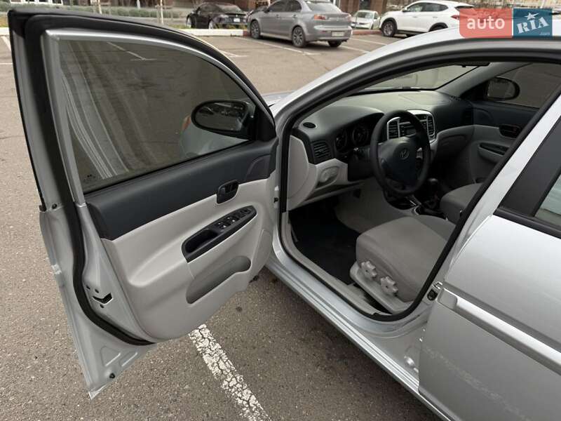 Седан Hyundai Accent 2008 в Николаеве