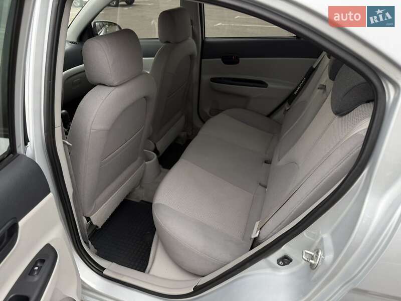 Седан Hyundai Accent 2008 в Николаеве