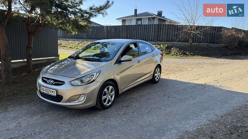 Седан Hyundai Accent 2012 в Василькове