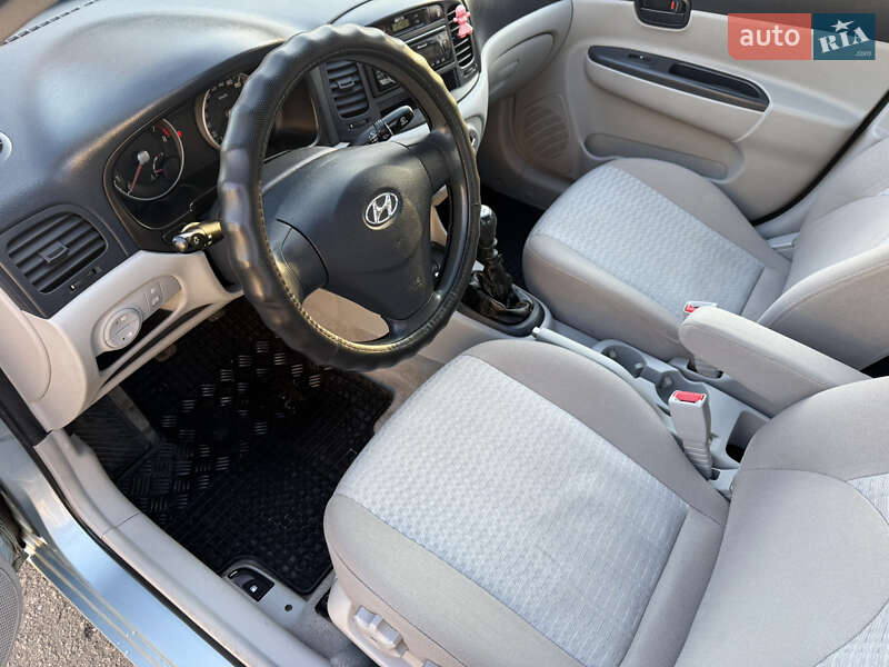 Седан Hyundai Accent 2007 в Киеве