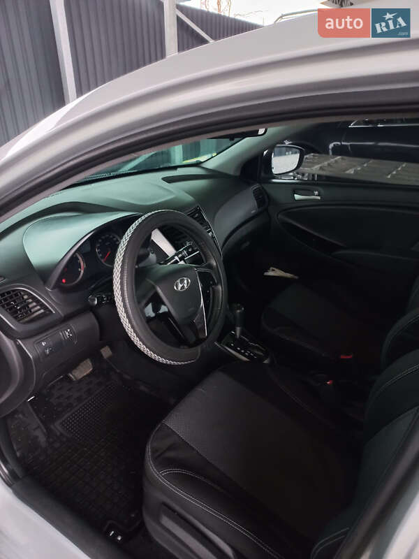 Седан Hyundai Accent 2016 в Полтаве