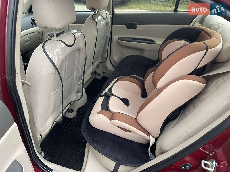 Седан Hyundai Accent 2008 в Ямполе фото 26 Седан Hyundai Accent 2008 в Ямполе