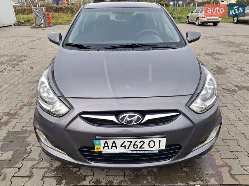 Седан Hyundai Accent 2011 в Яворове фото 2 Седан Hyundai Accent 2011 в Яворове