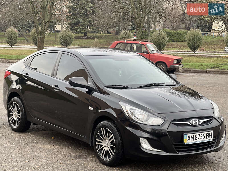 Седан Hyundai Accent 2012 в Лозовій фото 6 Седан Hyundai Accent 2012 в Лозовій