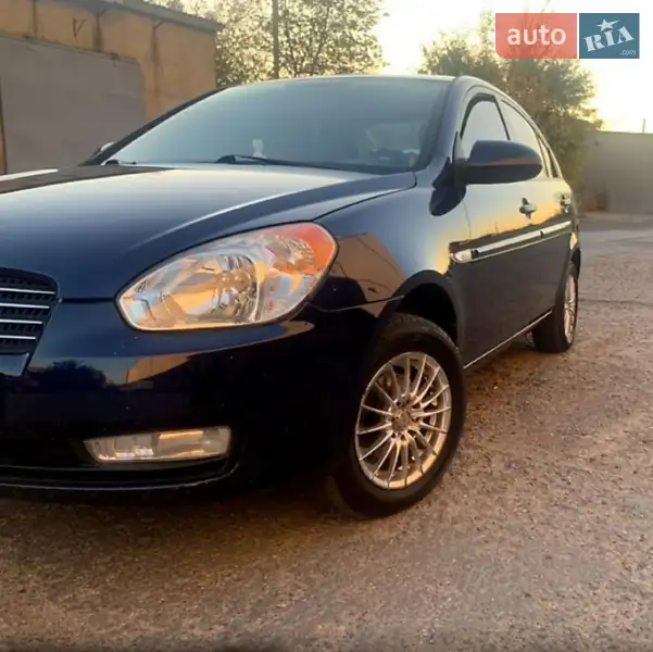 Hyundai Accent