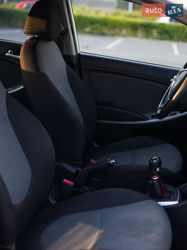 Седан Hyundai Accent 2013 в Белгороде-Днестровском фото 6 Седан Hyundai Accent 2013 в Белгороде-Днестровском