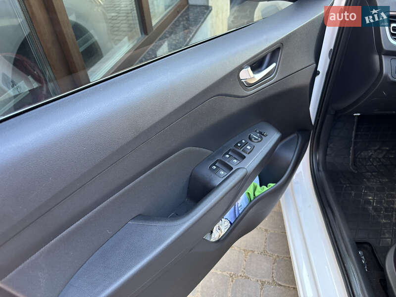 Седан Hyundai Accent 2020 в Києві