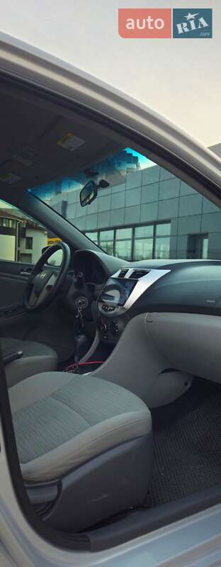 Седан Hyundai Accent 2016 в Запорожье фото 26 Седан Hyundai Accent 2016 в Запорожье