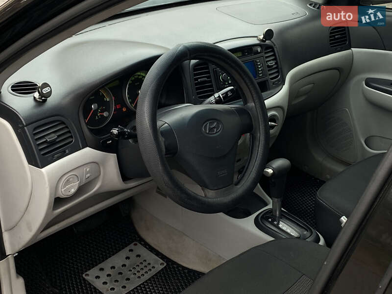 Седан Hyundai Accent 2008 в Николаеве