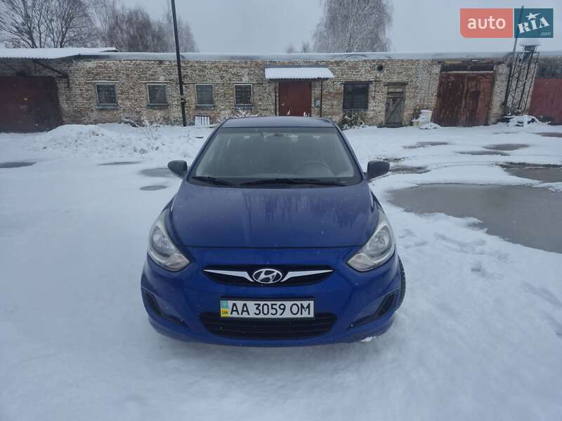 Седан Hyundai Accent 2011 в Нововолинську