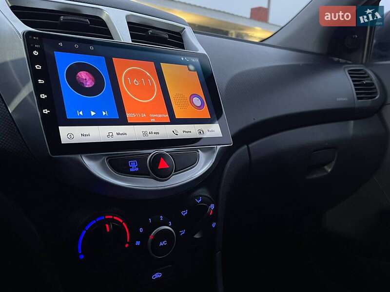 Седан Hyundai Accent 2011 в Николаеве