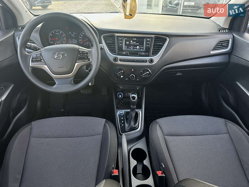 Седан Hyundai Accent 2017 в Днепре