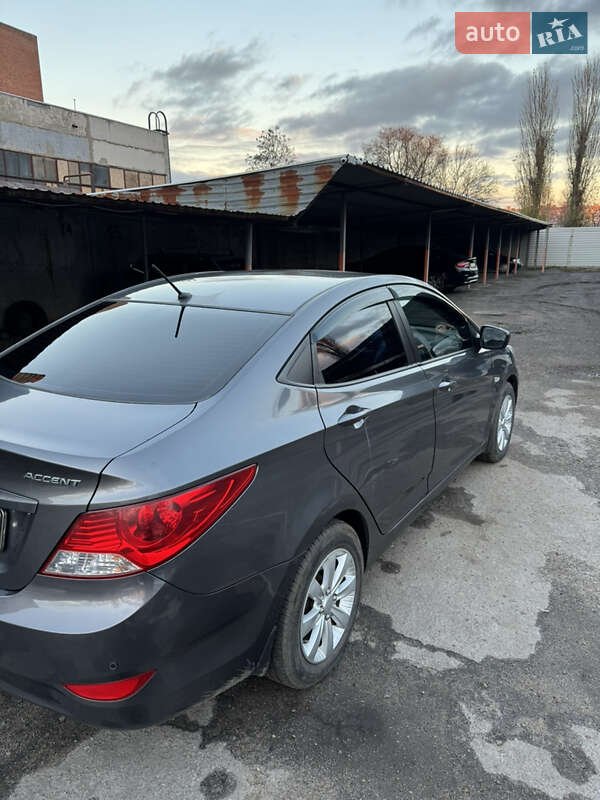 Седан Hyundai Accent 2012 в Павлограді фото 2 Седан Hyundai Accent 2012 в Павлограді