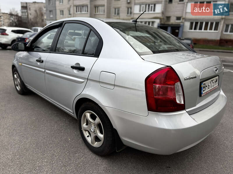 Седан Hyundai Accent 2008 в Чернигове