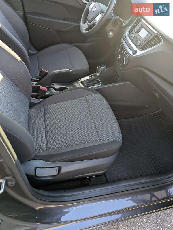 Седан Hyundai Accent 2021 в Киеве