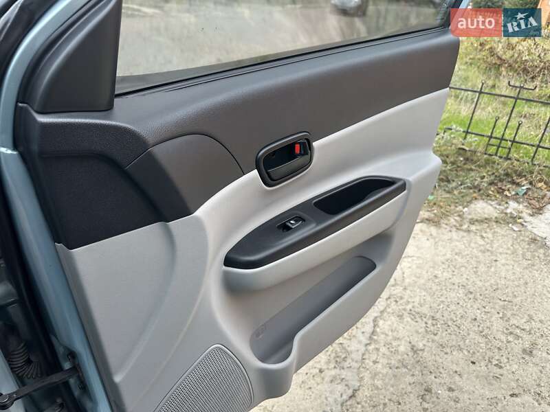 Седан Hyundai Accent 2008 в Одессе