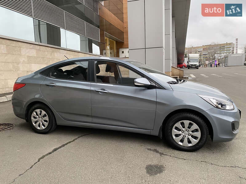 Седан Hyundai Accent 2019 в Києві