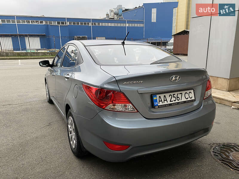 Седан Hyundai Accent 2019 в Києві
