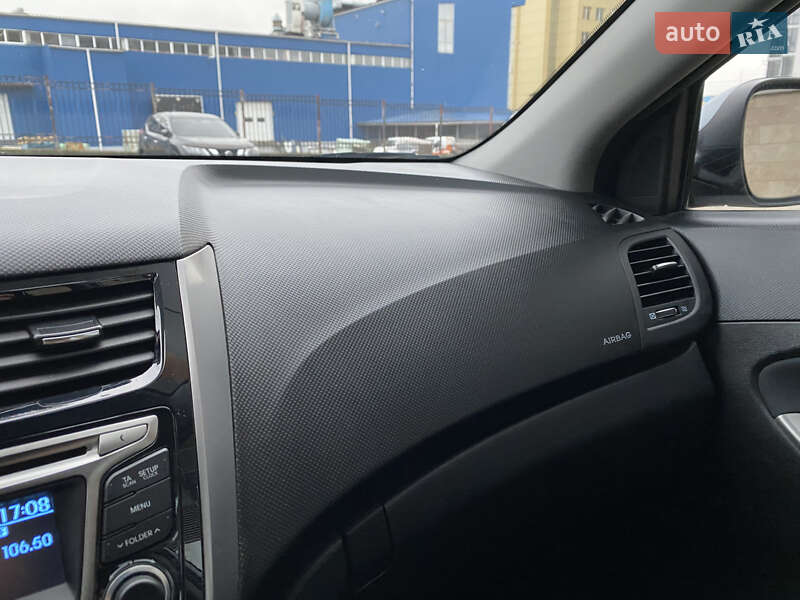 Седан Hyundai Accent 2019 в Києві