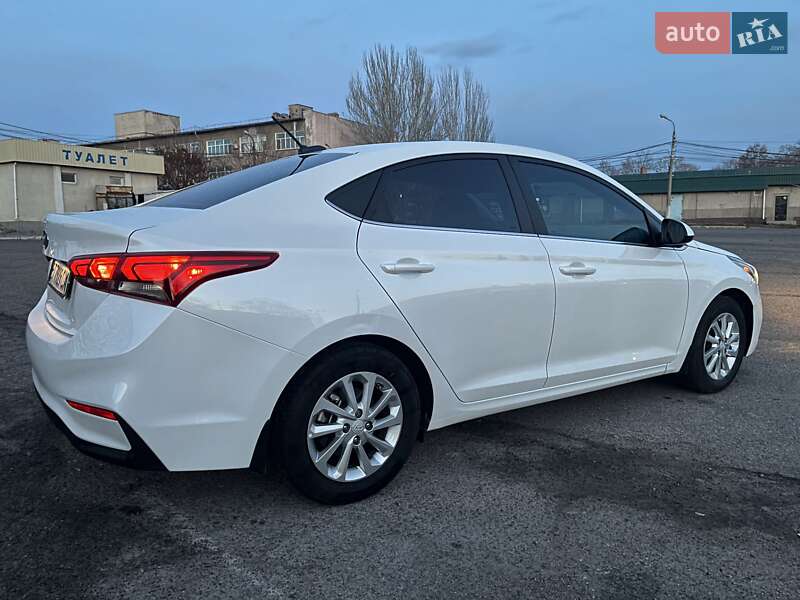 Седан Hyundai Accent 2020 в Николаеве
