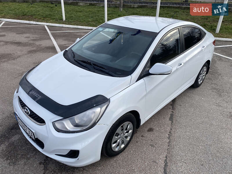 Седан Hyundai Accent 2018 в Житомирі