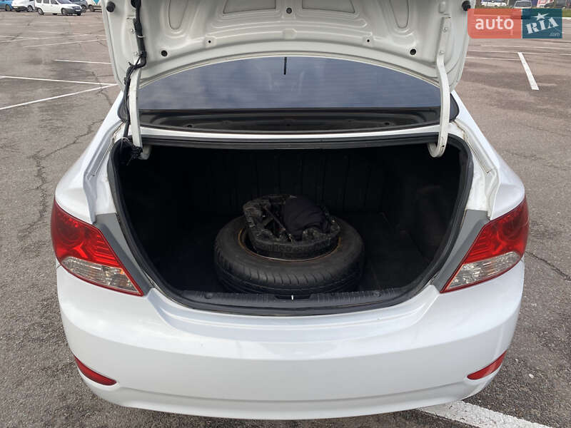 Седан Hyundai Accent 2018 в Житомирі