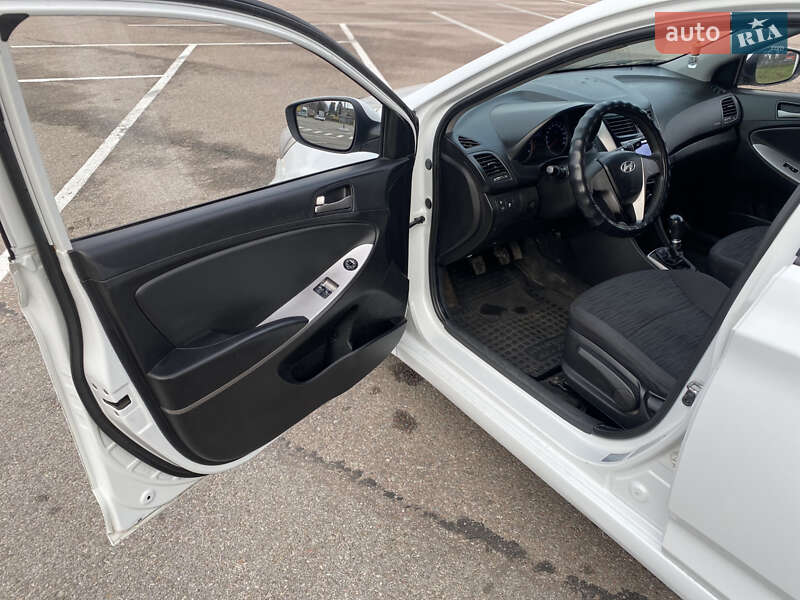 Седан Hyundai Accent 2018 в Житомирі