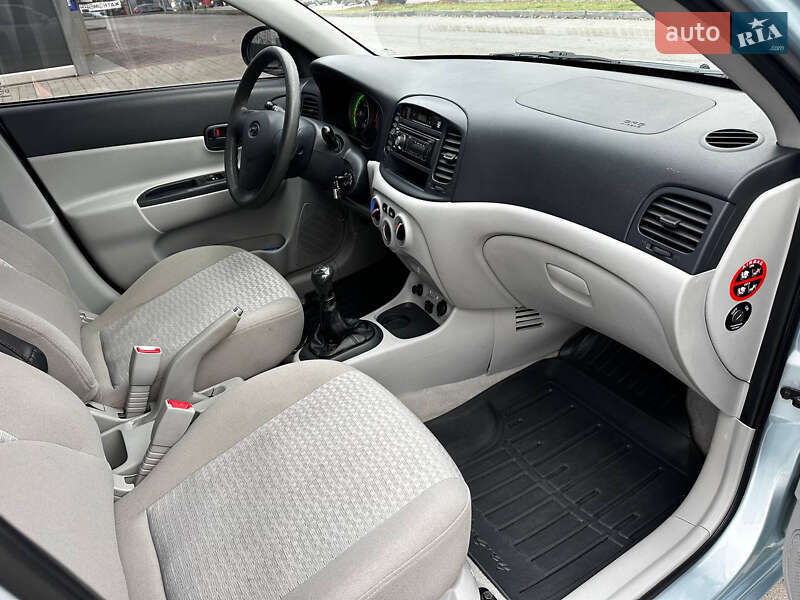 Седан Hyundai Accent 2008 в Дніпрі фото 18 Седан Hyundai Accent 2008 в Дніпрі