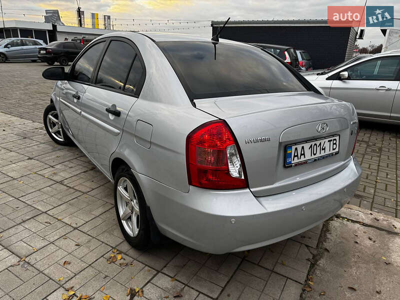 Седан Hyundai Accent 2007 в Днепре