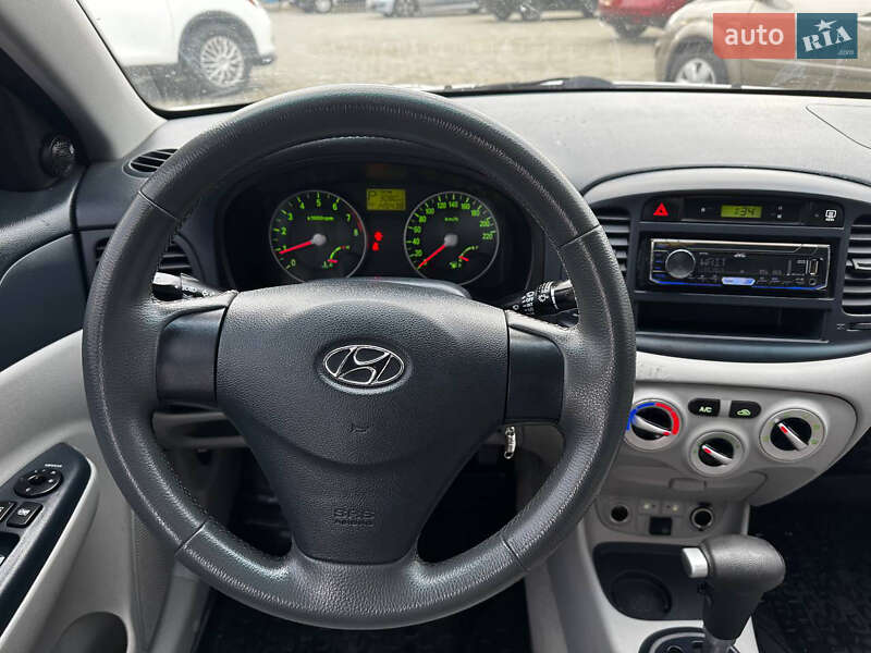 Седан Hyundai Accent 2007 в Днепре