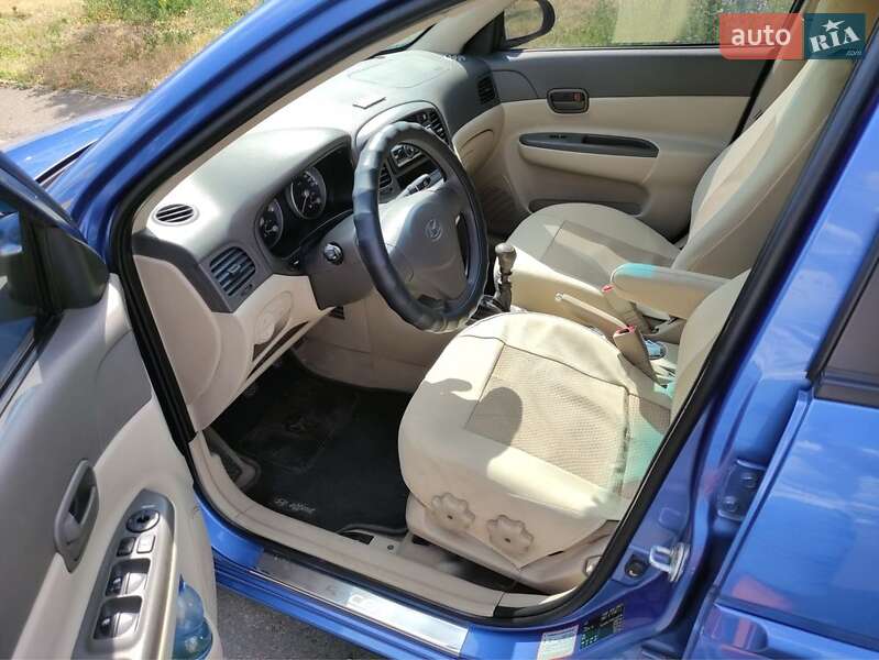 Седан Hyundai Accent 2008 в Киеве