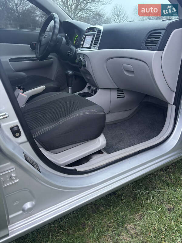 Седан Hyundai Accent 2008 в Дніпрі