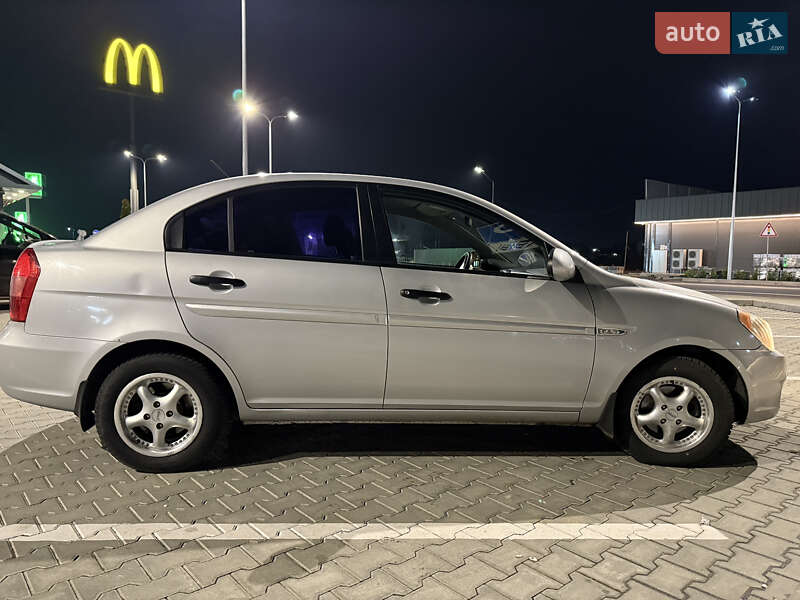 Хетчбек Hyundai Accent 2008 в Мукачевому