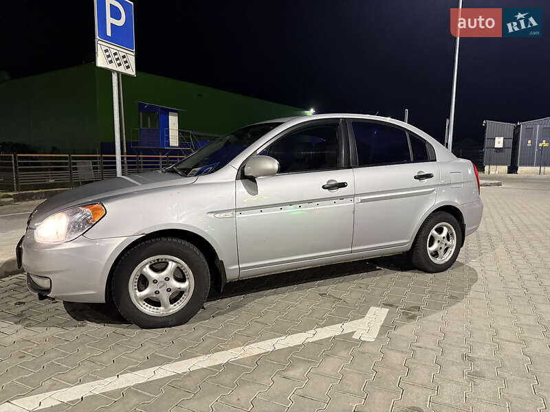 Хетчбек Hyundai Accent 2008 в Мукачевому