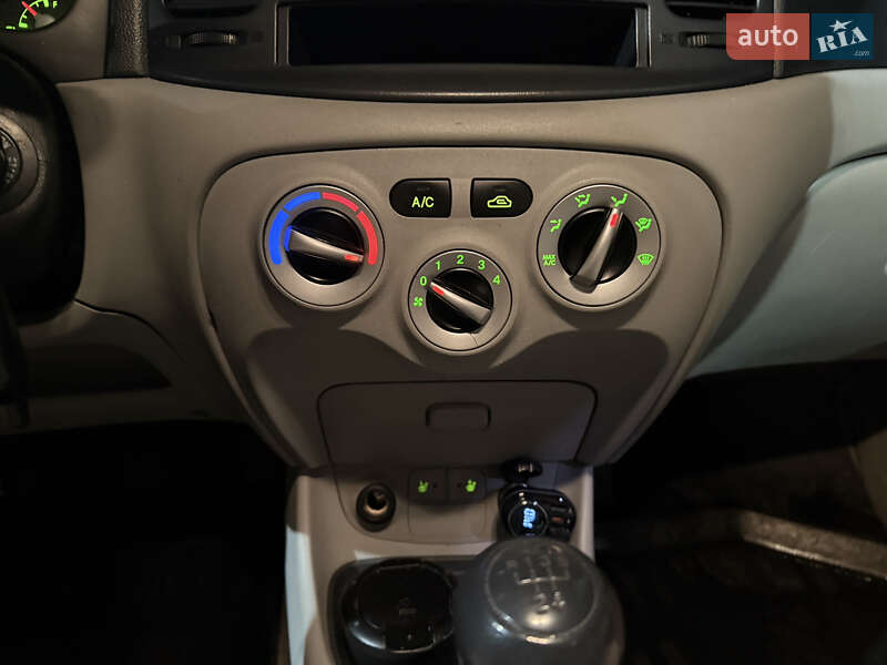 Хетчбек Hyundai Accent 2008 в Мукачевому