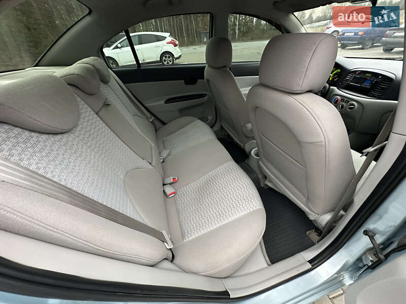 Седан Hyundai Accent 2008 в Киеве