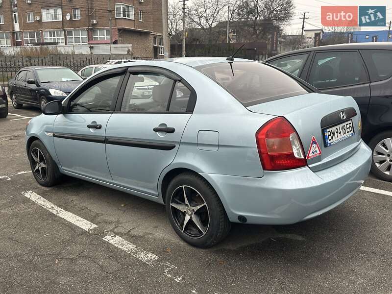 Седан Hyundai Accent 2009 в Киеве