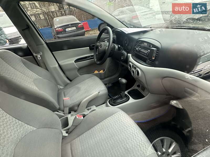 Седан Hyundai Accent 2009 в Киеве