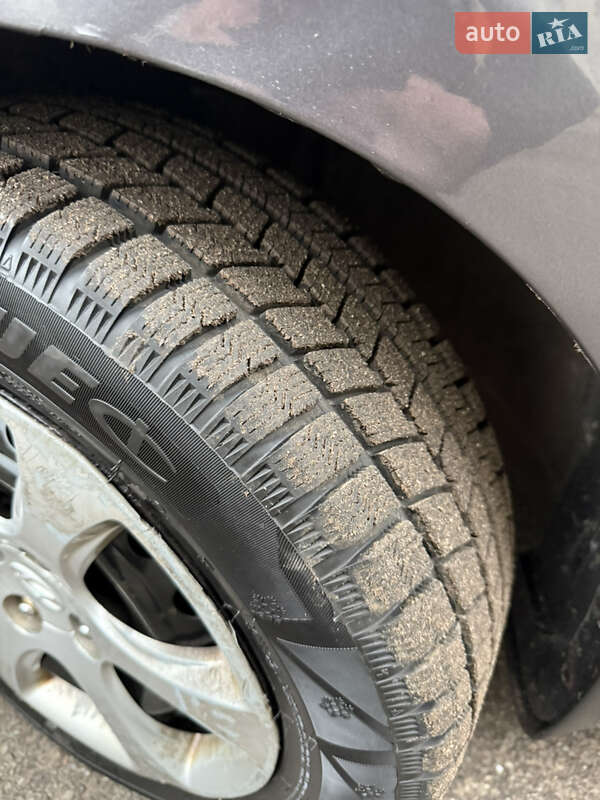 Седан Hyundai Accent 2013 в Чернигове